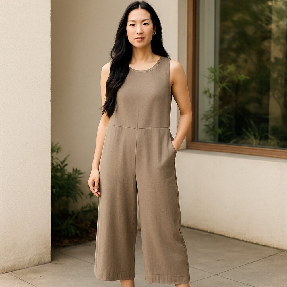 Aritzia Babaton Mikey Jumpsuit Wide Leg Cropped Sleeveless Tan Beige Size 4
